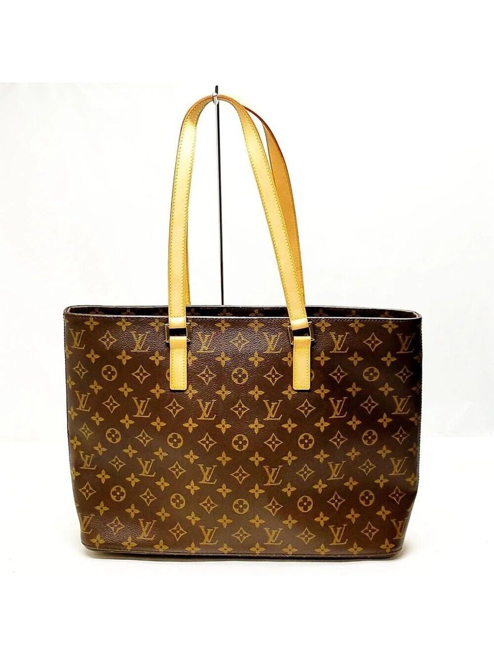 Louis Vuitton LV Shoulder Bag Luco Brown Monogram 650-053125